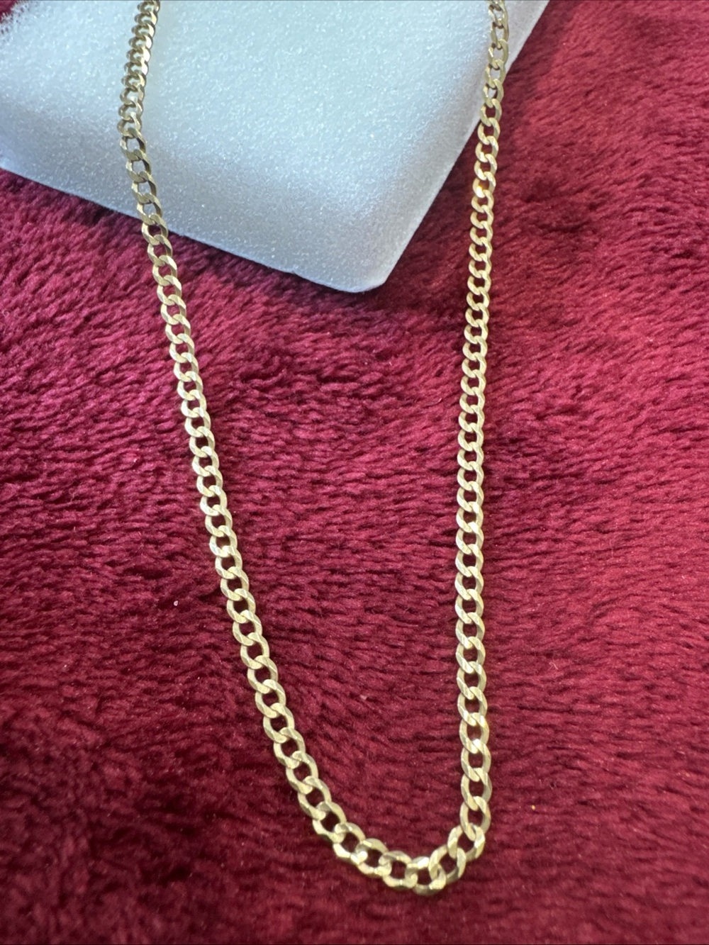10K Yellow Gold Cuban Curb Link Chain 18” 2mm 3.6g Lobster Clasp Repaired